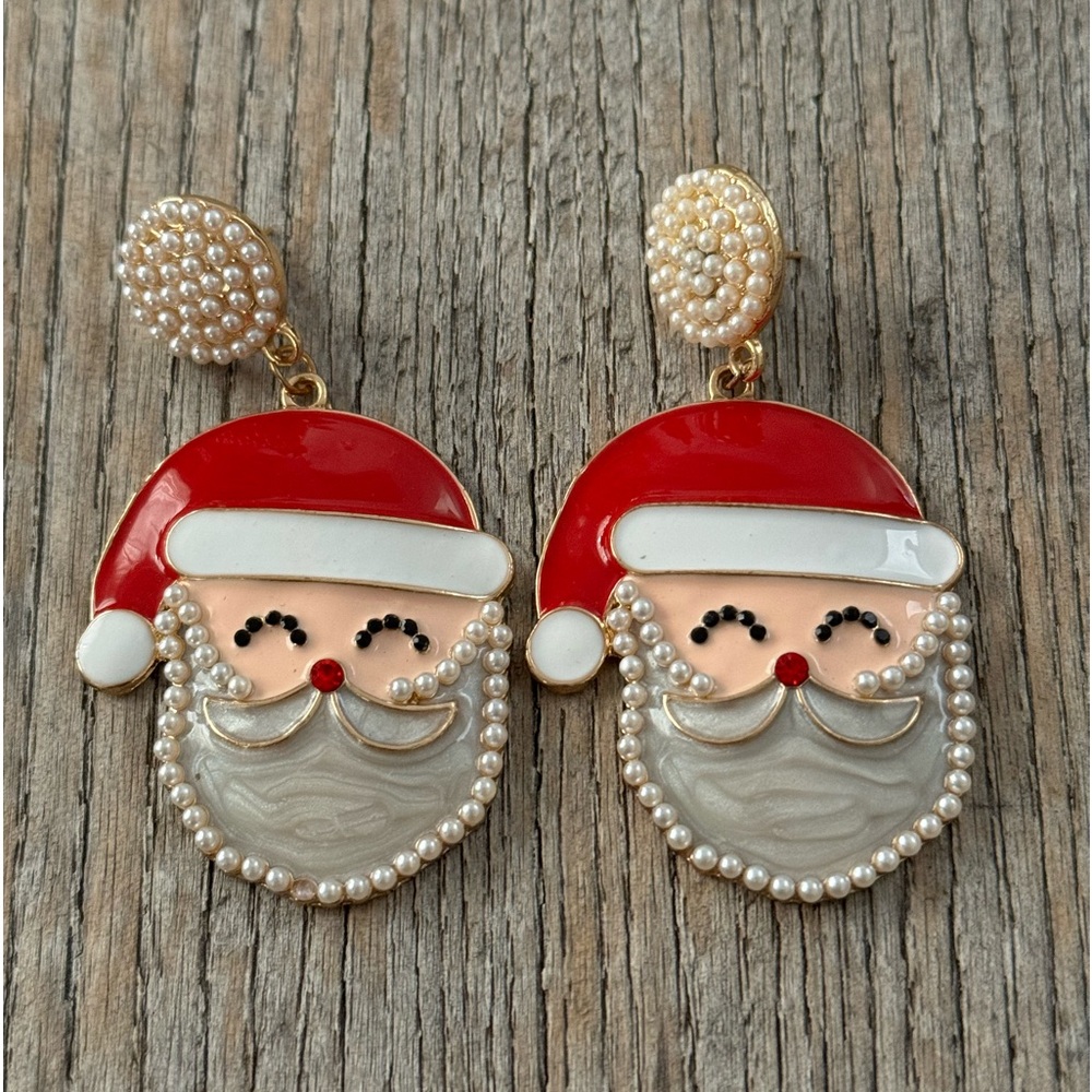 Santa earrings 🎅🏼